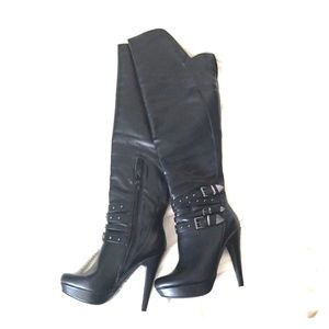 High heel black boots